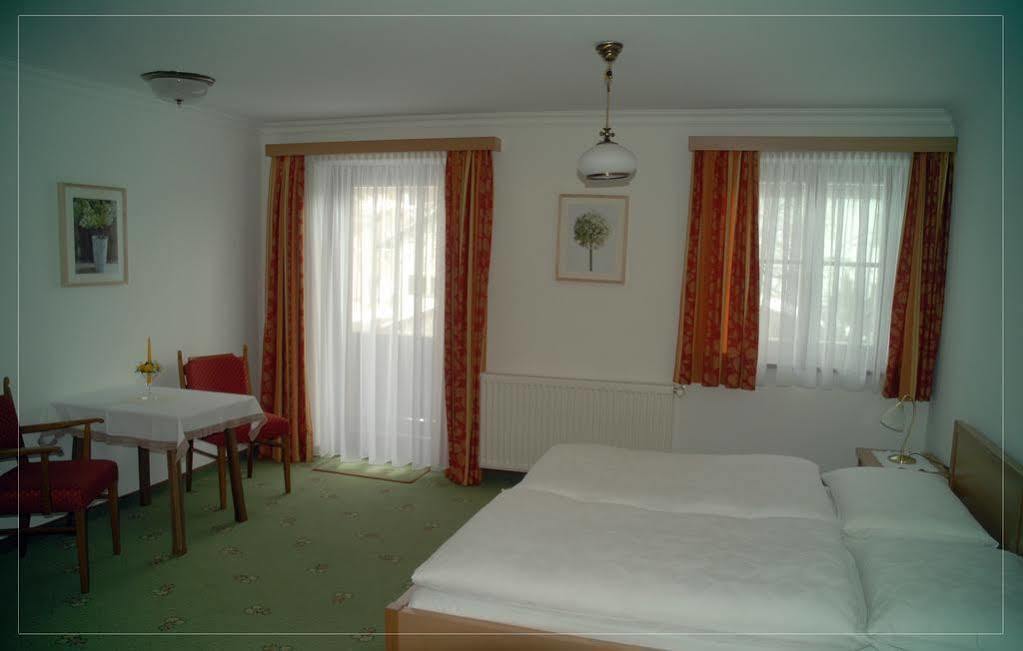 Haslgut Hotel Fuschl am See Eksteriør billede